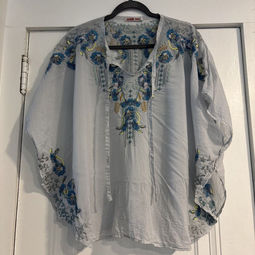 Johnny Was Boho Embroidered Poncho style Short Sleeve Blouse Size S (Read Desc)